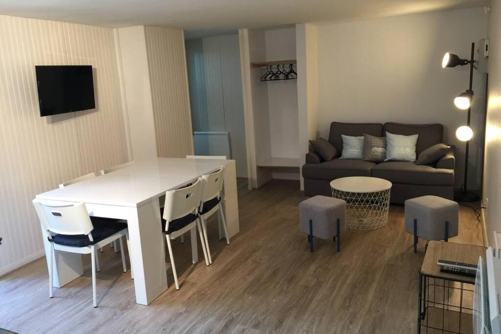 Ideal - Plage, Jardin & Jacuzzi, Proche Plage Et Thalasso - 1 A 6 Personnes Сен-Мало Екстер'єр фото